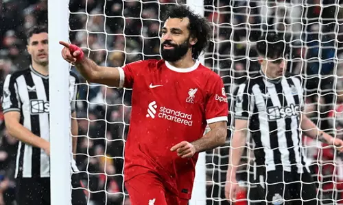 ഗോൾവേട്ടക്കാരിൽ മുഹമ്മദ് സലാഹ് മുന്നിൽ;  പുതുവർഷത്തിൽ വമ്പൻ ജയത്തോടെ ലിവർപൂൾ തുടങ്ങി