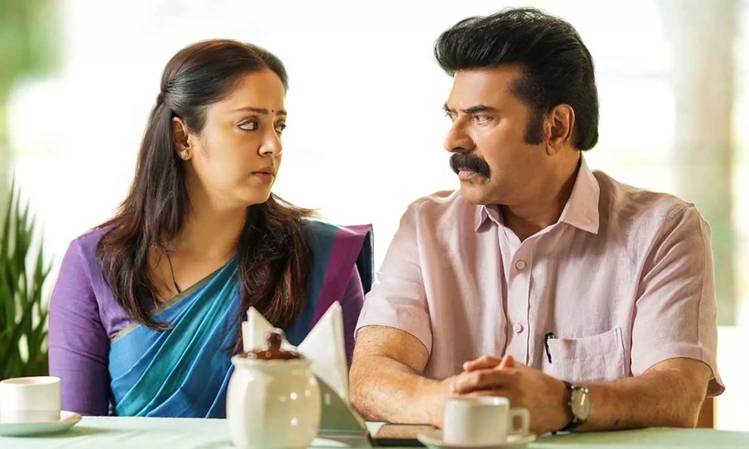 ‘കാതൽ’ ഒ.ടി.ടിയിലേക്ക്; ഇന്ന് അർധരാത്രിമുതൽ സ്ട്രീമിങ്ങ് ആരംഭിക്കും ‘കാതൽ’ ഒ.ടി.ടിയിലേക്ക്; ഇന്ന് അർധരാത്രിമുതൽ സ്ട്രീമിങ്ങ് ആരംഭിക്കും