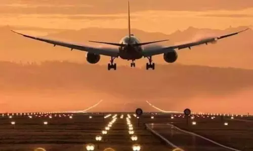 മൂടൽമഞ്ഞിൽ വിമാനമിറക്കാൻ പരിശീലനം നേടിയ പൈലറ്റുമാരെ നിയോഗിച്ചില്ല: എയർ ഇന്ത്യക്കും സ്പൈസ്ജെറ്റിനും നോട്ടീസ്