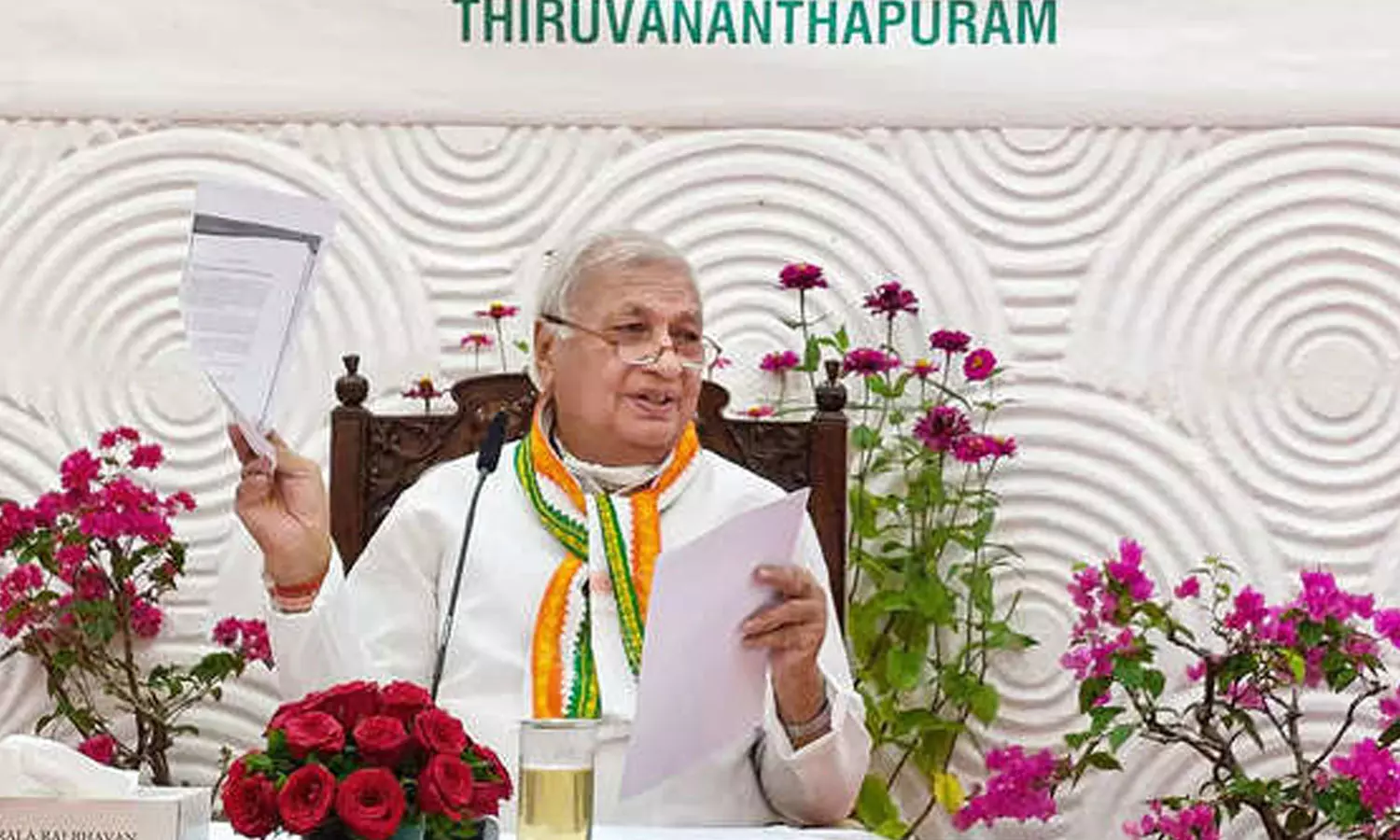 Governor signs GST ordinance, kerala Governor,kerala Governor and pinarayi vijayan,latest malayalam news,ഓർഡിനന്സില് ഒപ്പിട്ട് ഗവർണർ Governor signs GST ordinance, kerala Governor,kerala Governor and pinarayi vijayan,latest malayalam news,ഓർഡിനന്സില് ഒപ്പിട്ട് ഗവർണർ