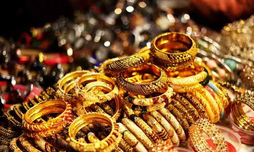 രണ്ടര വർഷംകൊണ്ട് എച്ച് യു ഐ ഡി മുദ്ര പതിപ്പിച്ചത് 30 കോടി സ്വർണാഭരണങ്ങൾക്ക് രണ്ടര വർഷംകൊണ്ട് എച്ച് യു ഐ ഡി മുദ്ര പതിപ്പിച്ചത് 30 കോടി സ്വർണാഭരണങ്ങൾക്ക്