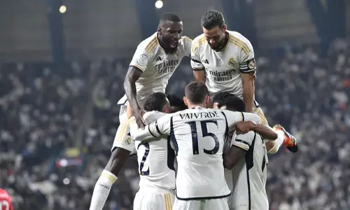 മാഡ്രിഡ് ഡർബിയിൽ റയൽ കരുത്ത്; സ്പാനിഷ് സൂപ്പർ കപ്പ് ഫൈനലിൽ