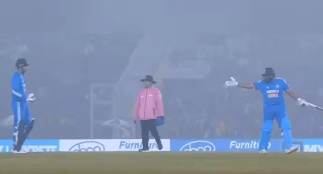 റണ്ണൗട്ടായതിന് പിന്നാലെ ഗില്ലിനെതിരായ പ്രതികരണം; വിശദീകരണവുമായി രോഹിത് ശർമ്മ