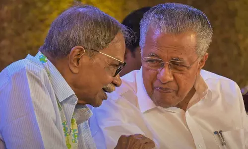 pinarayi vijayan, mtvasudevan nair