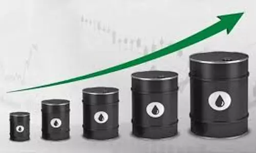 Oil Prices Surge as US and UK Strike Houthi Targets in Yemen, Stock Market Remains Calm