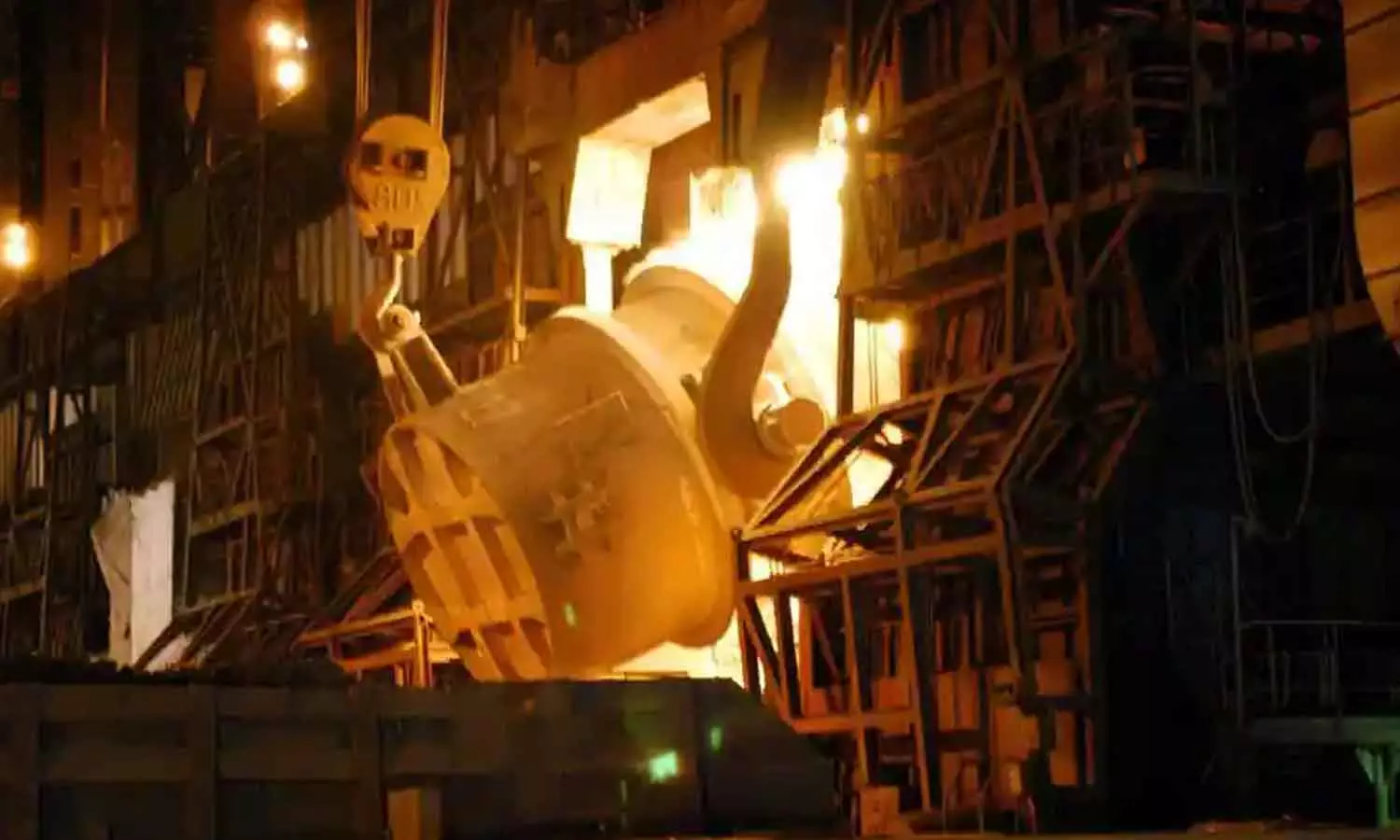 3 Workers Dead After Molten Metal Falls On Them In Steel Factory 3 Workers Dead After Molten Metal Falls On Them In Steel Factory