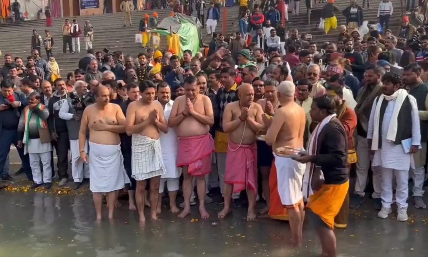 UP Congress leaders visit Ayodhya, take dip in Sarayu river, Ayodhya Ram Mandir consecration UP Congress leaders visit Ayodhya, take dip in Sarayu river, Ayodhya Ram Mandir consecration