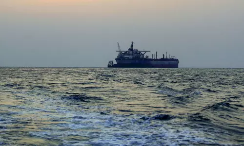 ചെങ്കടലിൽ ഹൂതി കേന്ദ്രങ്ങളിൽ വീണ്ടും അമേരിക്കൻ വ്യോമാക്രമണം