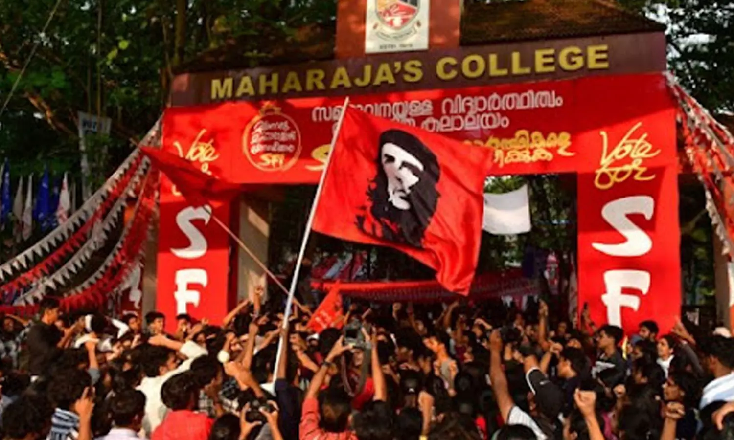 SFI,Ernakulam ,Maharajas College,breaking news malayalam,ബ്രേക്കിങ് ന്യൂസ് മലയാളം,എസ്,എഫ്.ഐ,മഹാരാജാസ് കോളജ്,എസ്എഫ്ഐനേതാവിന്കുത്തേറ്റു, SFI,Ernakulam ,Maharajas College,breaking news malayalam,ബ്രേക്കിങ് ന്യൂസ് മലയാളം,എസ്,എഫ്.ഐ,മഹാരാജാസ് കോളജ്,എസ്എഫ്ഐനേതാവിന്കുത്തേറ്റു,