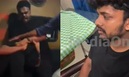 ഫ്രറ്റേണിറ്റി പ്രവർത്തകനെ ആംബുലൻസിൽ കയറി മർദിച്ച് എസ്എഫ്ഐ