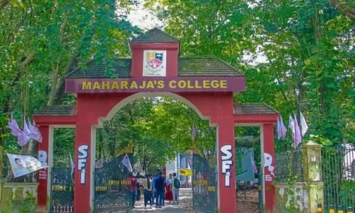 maharajas college
