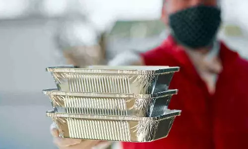 പാർസൽ ഭക്ഷണം വാങ്ങുന്നവർക്കും വിൽക്കുന്നവർക്കും മുന്നറിയിപ്പുമായി ഭക്ഷ്യസുരക്ഷാ വകുപ്പ്