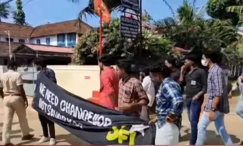 sfi protest_governor