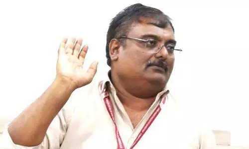 മഹാരാജാസ് കോളജ് പ്രിൻസിപ്പലിനെ സ്ഥലം മാറ്റി