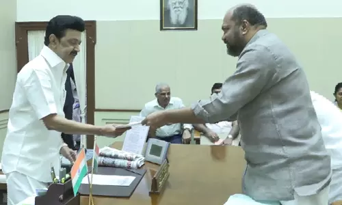 കേന്ദ്രത്തിനെതിരായ സമരത്തിലേക്ക് എം കെ സ്റ്റാലിനെ ക്ഷണിച്ച് സർക്കാർ