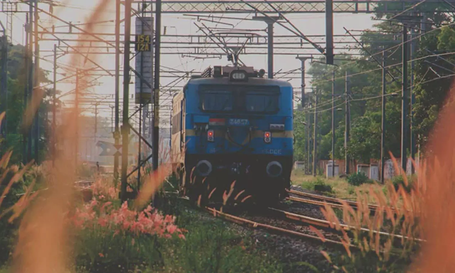 3 Railway Workers Run Over By Train During Repair Work 3 Railway Workers Run Over By Train During Repair Work