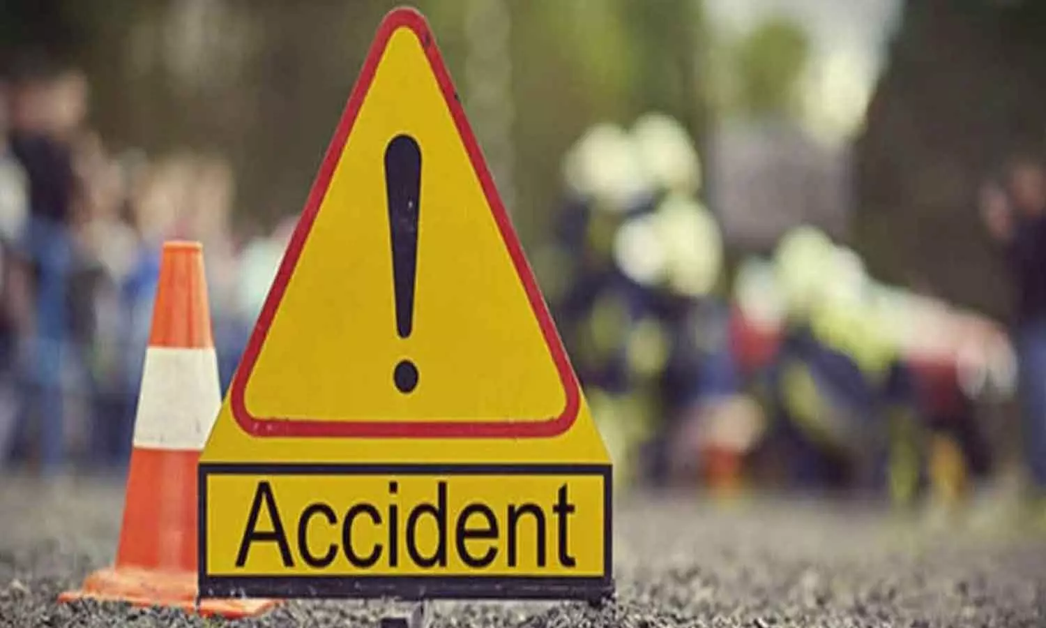 Another accident in Kakadampoil; Two people were injured when the bike fell into Koka