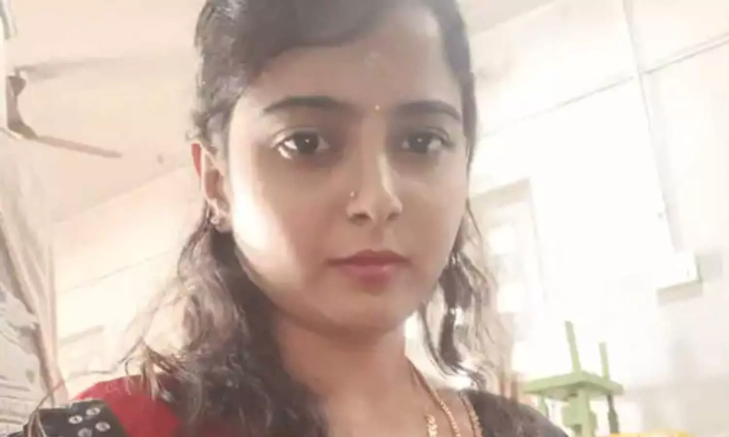 കാണാതായ അധ്യാപികയെ ബന്ധു കൊന്ന് കുഴിച്ചിട്ടു