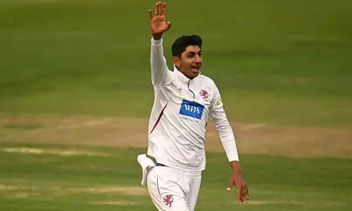 വിസയിൽ കുരുങ്ങി ഇന്ത്യയിലേക്കുള്ള വരവ് മുടങ്ങി; ഇംഗ്ലണ്ട് താരം ശുഹൈബ് ബഷീർ ആദ്യ ടെസ്റ്റിൽ നിന്ന് പുറത്ത്