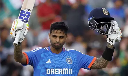 സൂര്യകുമാർ യാദവ് ഐസിസി ക്രിക്കറ്റർ ഓഫ് ദി ഇയർ; തുടർച്ചയായി രണ്ടാം വർഷം