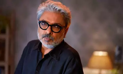 ബന്‍സാലിയുടെ സംവിധാനത്തില്‍ പുതിയ ചിത്രം ലവ് ആൻഡ് വാർ; സന്തോഷം പങ്കുവെച്ച് ആലിയ ഭട്ടും വിക്കി കൗശലും