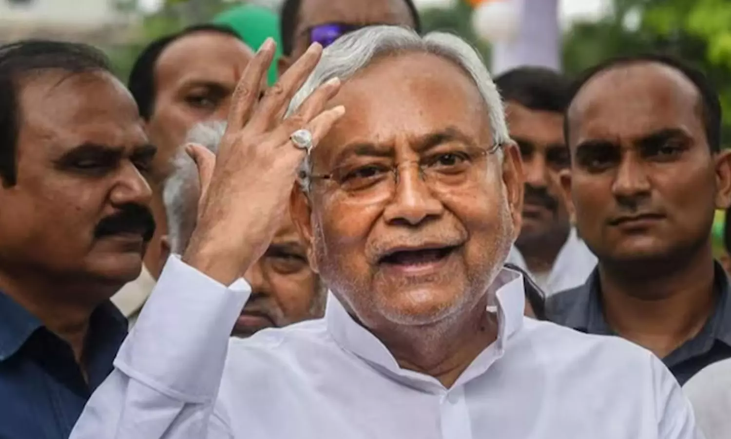 ഗവർണറുമായി കൂടിക്കാഴ്ചക്ക് സമയം തേടി നിതീഷ് കുമാർ; എൻ.ഡി.എ പ്രവേശനത്തിൽ തീരുമാനം ഉടൻ ഗവർണറുമായി കൂടിക്കാഴ്ചക്ക് സമയം തേടി നിതീഷ് കുമാർ; എൻ.ഡി.എ പ്രവേശനത്തിൽ തീരുമാനം ഉടൻ