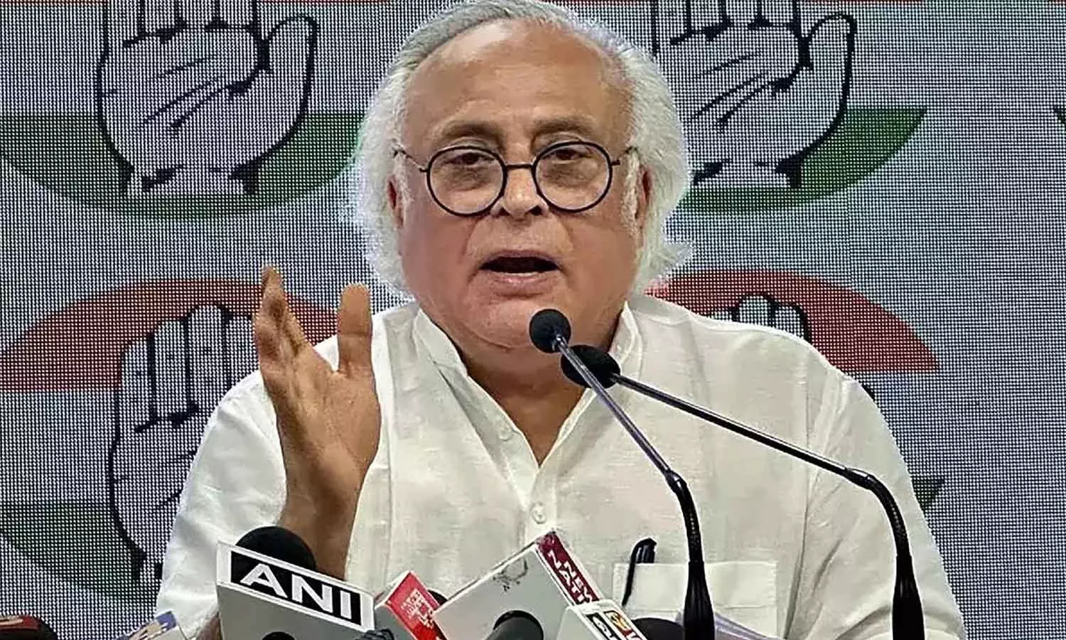Jairam Ramesh against Nitish Kumar Jairam Ramesh against Nitish Kumar