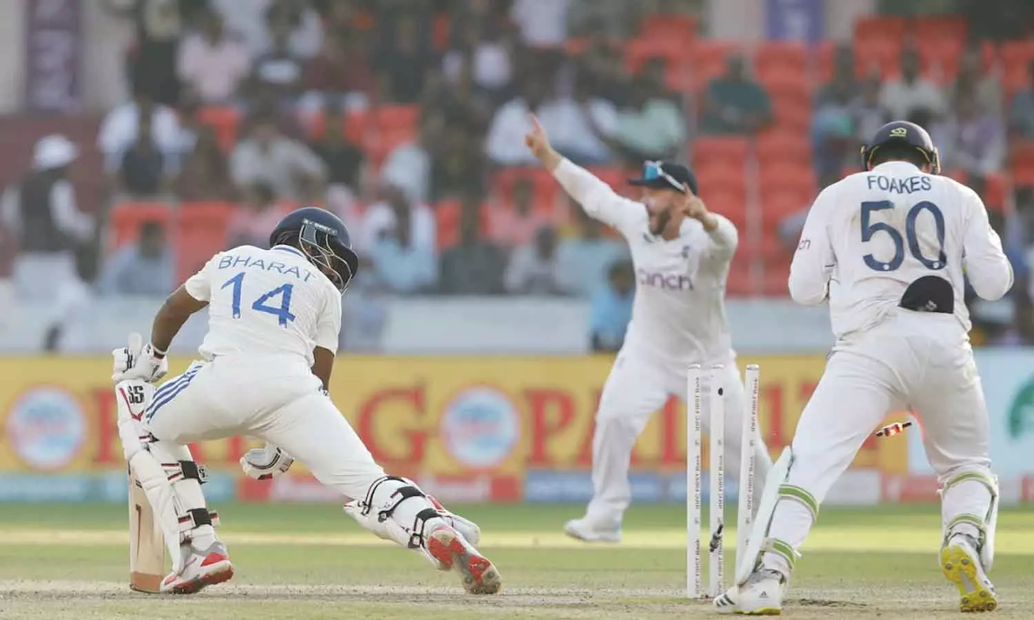 ത്രില്ലറിൽ ഇന്ത്യ വീണു; 28 റൺസിന്റെ ജയവുമായി ഇംഗ്ലണ്ട് ത്രില്ലറിൽ ഇന്ത്യ വീണു; 28 റൺസിന്റെ ജയവുമായി ഇംഗ്ലണ്ട്