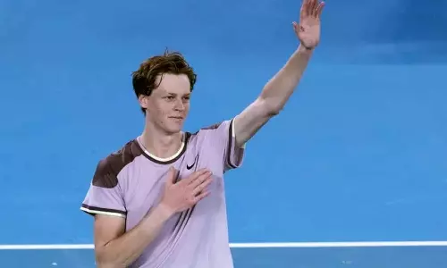 ഓസ്ട്രേലിയൻ ഓപ്പണിൽ മുത്തമിട്ട് യാനിക് സിന്നർ; കന്നി ഗ്രാൻഡ്സ്ലാം കിരീടം
