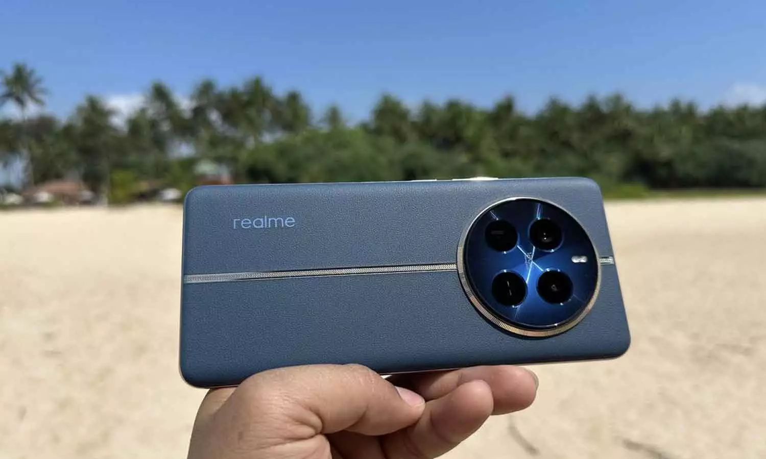 നാല് ക്യാമറയുമായി റിയൽമി; 12 സീരിസിലെ മോഡലുകൾ ഇന്ത്യയിൽ എത്തി