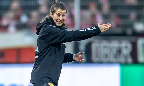 പുരുഷ ടീമിന്റെ കോച്ചായി ഒരു വനിത; ബുണ്ടസ് ലീഗയിൽ പിറന്നത് ചരിത്രം