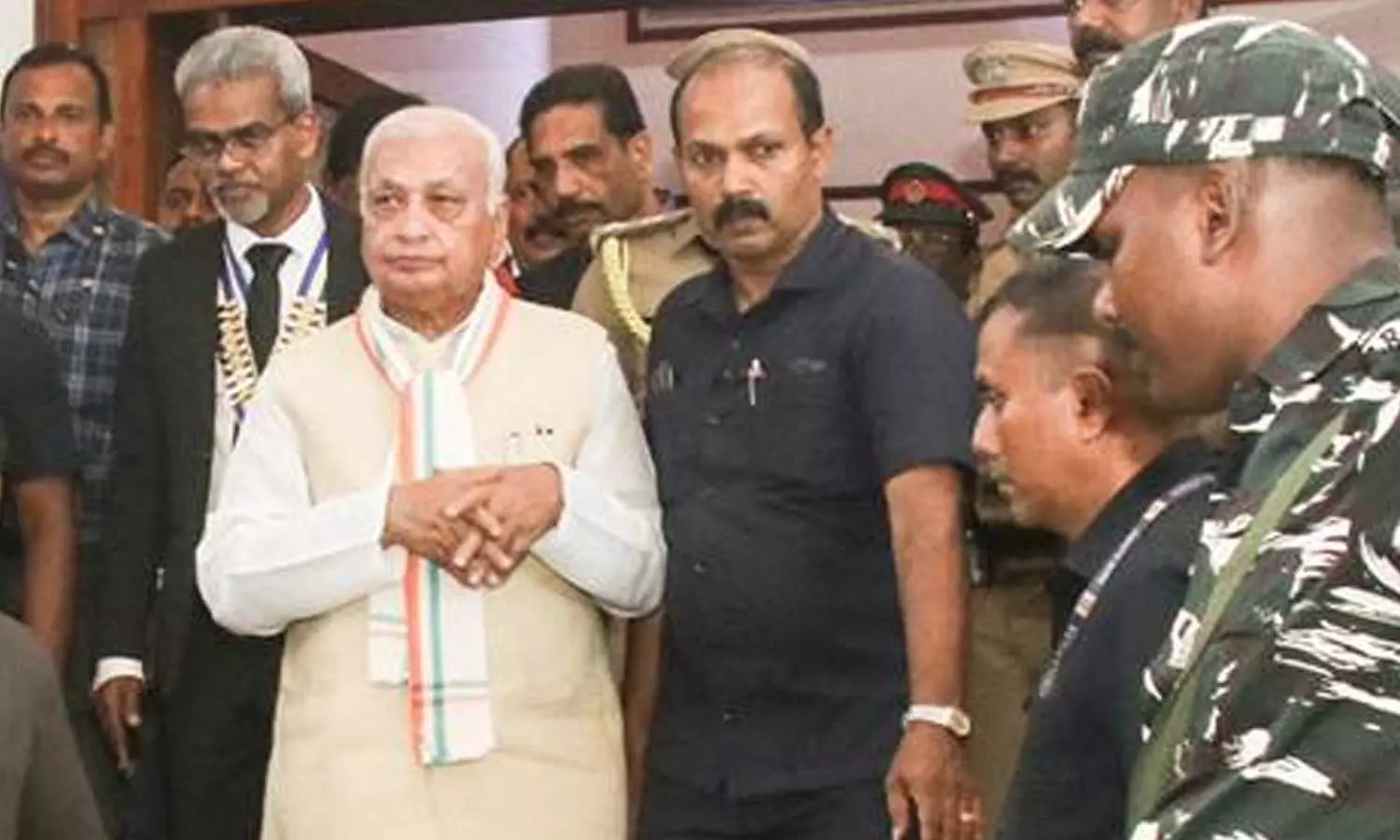 ഗവർണറുടെ സുരക്ഷാ ചുമതല സി.ആർ.പി.എഫിന്: ഇന്ന് അവലോകന യോഗം ചേരും