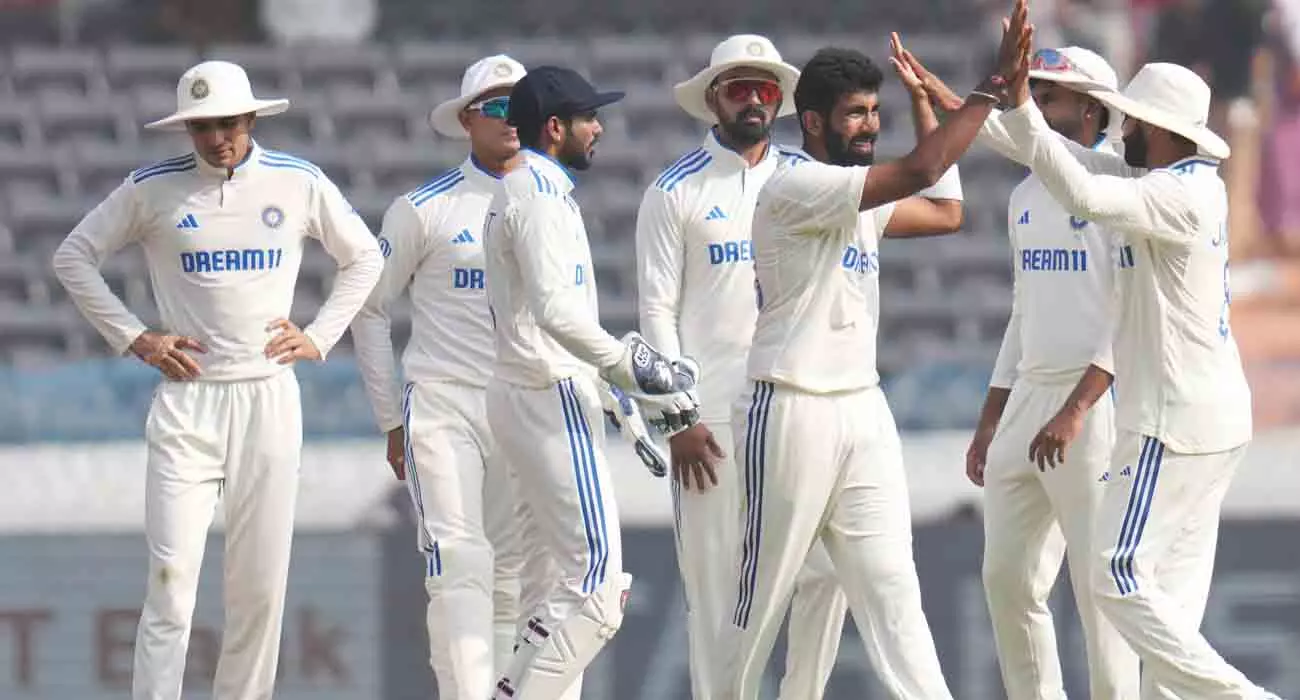 അവസാന മൂന്ന് ടെസ്റ്റിലേക്കുള്ള ഇന്ത്യൻ ടീം പ്രഖ്യാപനം; അവസരം കാത്ത് യുവ താരങ്ങൾ അവസാന മൂന്ന് ടെസ്റ്റിലേക്കുള്ള ഇന്ത്യൻ ടീം പ്രഖ്യാപനം; അവസരം കാത്ത് യുവ താരങ്ങൾ