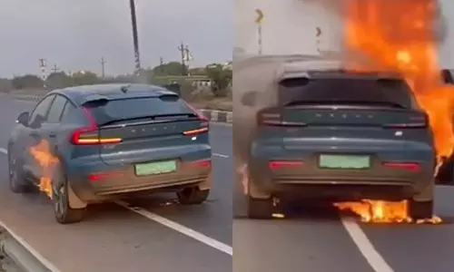 volvo c40 fire