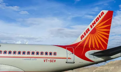 കരിപ്പൂരിൽ നിന്നുള്ള ടിക്കറ്റ് നിരക്ക്: ഹജ്ജ് കമ്മിറ്റിയിലേതിനേക്കാൾ കുറവ് സ്വകാര്യ ട്രാവൽ ഏജൻസികളിൽ