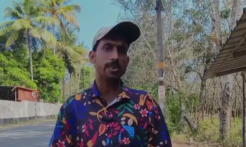 young man complained to the police station that he wanted to get married