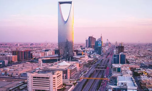 സൗദിയിൽ വ്യാപാര സ്ഥാപനങ്ങൾക്ക് പുതിയ നിയമം; സിവിൽ ഡിഫൻസിൽ നിന്നുള്ള ലൈസൻസ് നിർബന്ധം സൗദിയിൽ വ്യാപാര സ്ഥാപനങ്ങൾക്ക് പുതിയ നിയമം; സിവിൽ ഡിഫൻസിൽ നിന്നുള്ള ലൈസൻസ് നിർബന്ധം