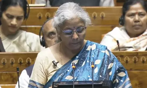 കേന്ദ്ര ബജറ്റ് അവതരണം തുടങ്ങി; നിർമല സീതാരാമന്റെ ആറാം ബജറ്റ്