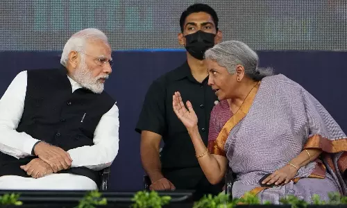 ‘മോദി,മോദി,മോദി’..56 മിനുട്ടിൽ എട്ട് തവണ, ബജറ്റ് പ്രസംഗത്തിൽ മോദിയെ നിറച്ച് നിർമലാ സീതാരാമൻ