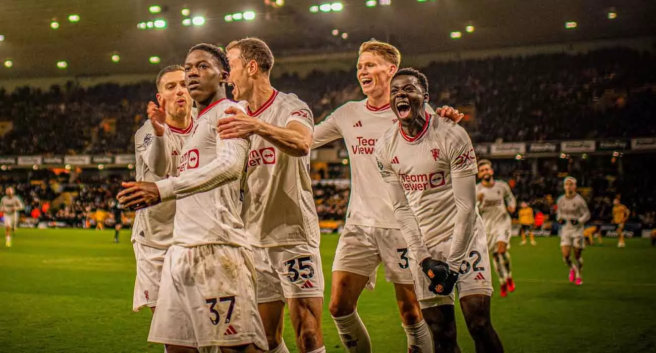 ത്രില്ലർ പോരിൽ യുണൈറ്റഡിന് ജയം; വിജയഗോൾ പിറന്നത് അവസാന മിനിറ്റിൽ