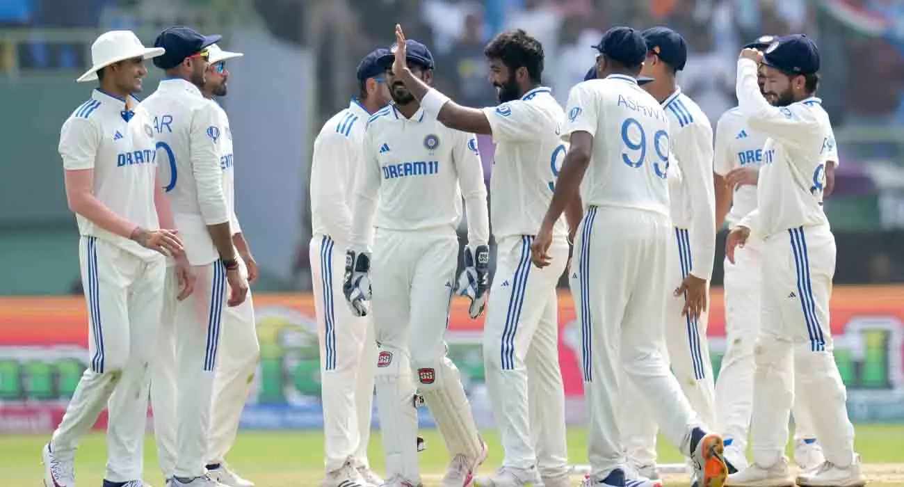 ബുമ്രക്ക് ആറു വിക്കറ്റ്; വിശാഖപട്ടണം ടെസ്റ്റിൽ ഇംഗ്ലണ്ട് 253ന് പുറത്ത്, ഇന്ത്യക്ക് മേൽക്കൈ ബുമ്രക്ക് ആറു വിക്കറ്റ്; വിശാഖപട്ടണം ടെസ്റ്റിൽ ഇംഗ്ലണ്ട് 253ന് പുറത്ത്, ഇന്ത്യക്ക് മേൽക്കൈ