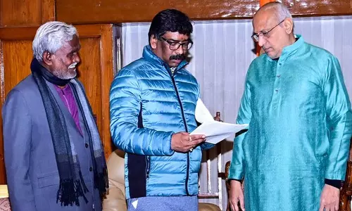 jharkhand cm chempai soren and  hemant soren
