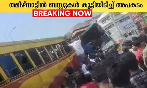 A KSRTC bus collided with a Tamil Nadu RTC bus in Tamil Nadu