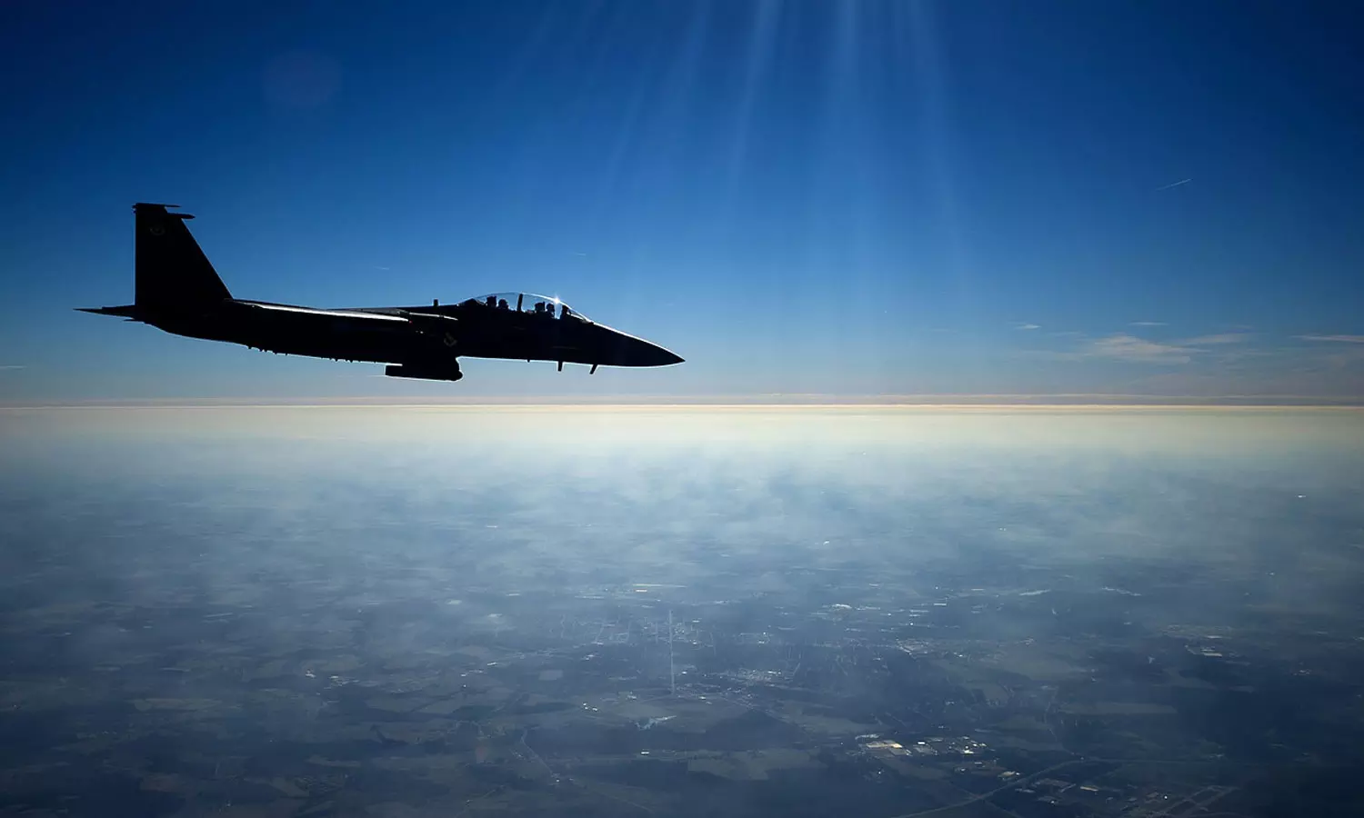 ഇറാനിൽ ആക്രമണം അഴിച്ചുവിട്ട് അമേരിക്ക; സൈനികരെ ആക്രമിച്ചവരെ വെറുതെ വിടില്ലെന്ന് വൈറ്റ് ഹൗസ്