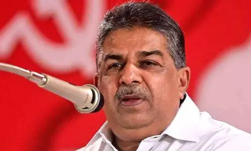 മറുപടി പറയേണ്ട ബാധ്യതയിൽ നിന്ന് ഒഴിയില്ല; ശ്രീകുമാരൻ തമ്പി പറഞ്ഞത്  ഗൗരവത്തിലെടുക്കുമെന്ന് മന്ത്രി