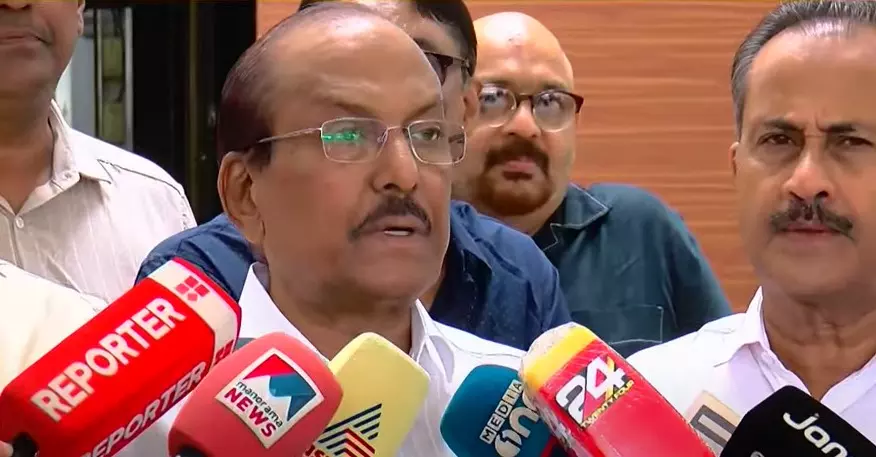 ബി.ജെ.പിയുടെ കെണിയിൽ വീഴേണ്ടെന്നാണ് സാദിഖലി തങ്ങൾ പറഞ്ഞത്; പ്രസ്താവന വിവേകപൂർവമെന്ന് കുഞ്ഞാലിക്കുട്ടി