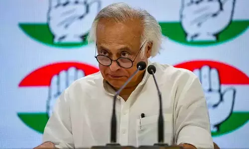 Advani saved Modis Gujarat CM chair in 2002: Says Congress leader Jairam Ramesh, LK Advani, Bharat Ratna, Narendra Modi,