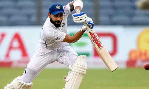 കോഹ്‌ലി മൂന്നാം ടെസ്റ്റിലേക്ക് മടങ്ങിയെത്തുമോ; വ്യക്തതയില്ലാതെ ബിസിസിഐ