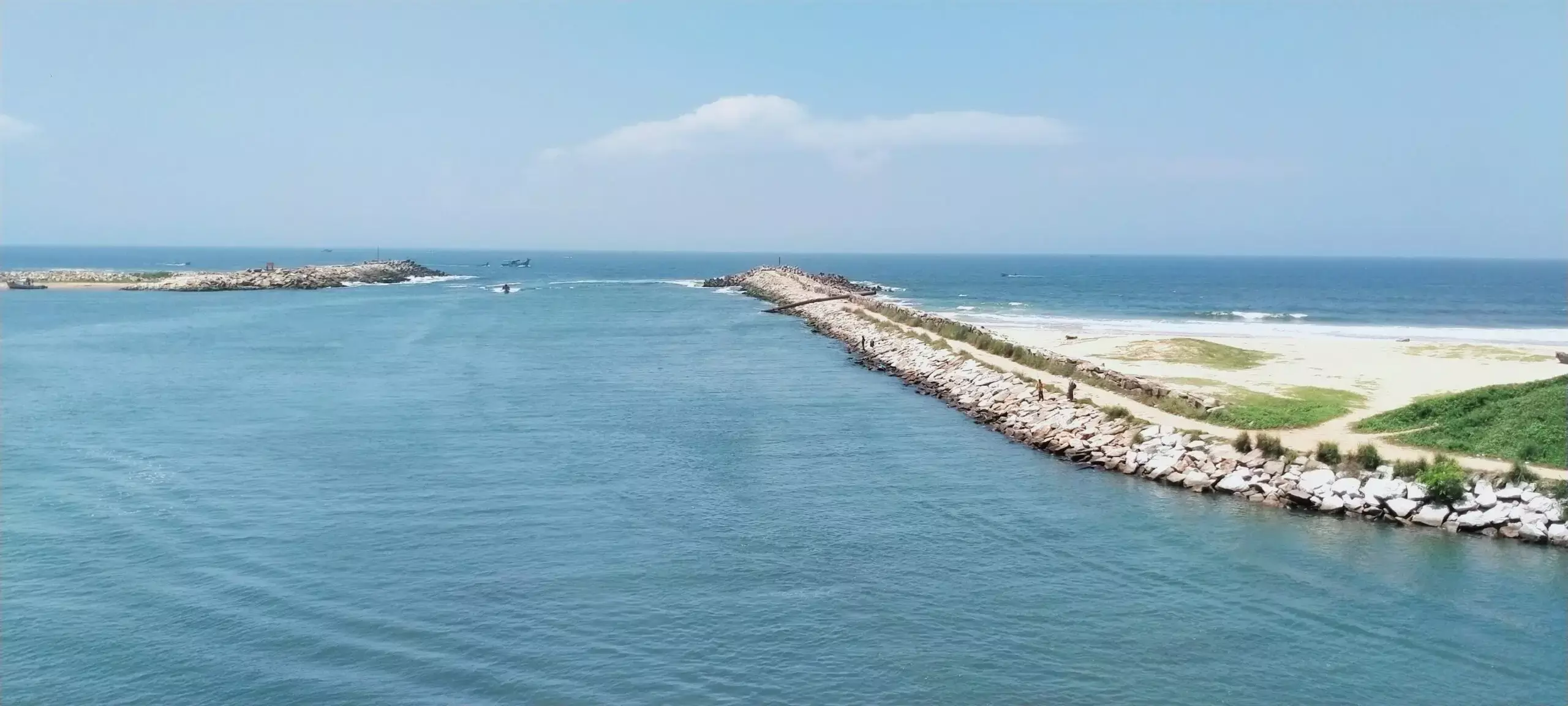 muthalapozhi harbour