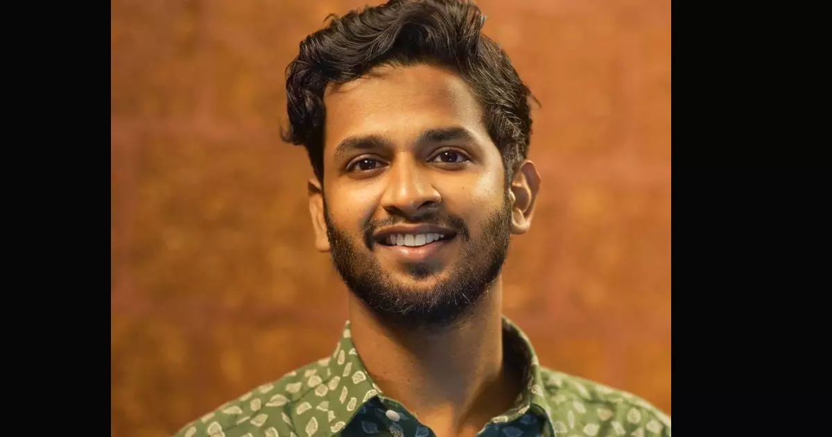 Kolkata Kairalisamajam Endowment Award Kathapuraskaram to Mridul VM